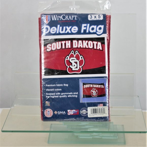 WinCraft South Dakota Deluxe Flag 3’ x 5’ - Picture 3 of 8